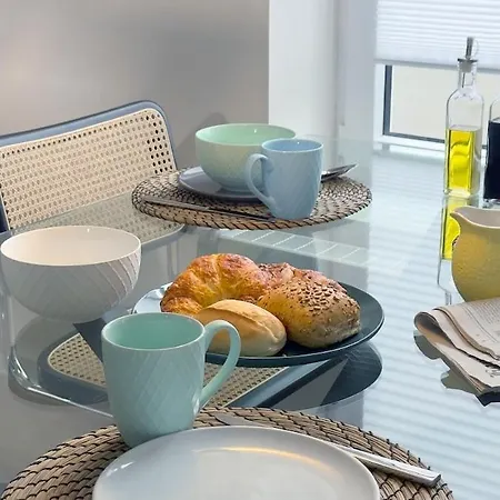 公寓 Family & Friends In *