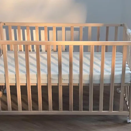 Family & Friends In 公寓 什未林