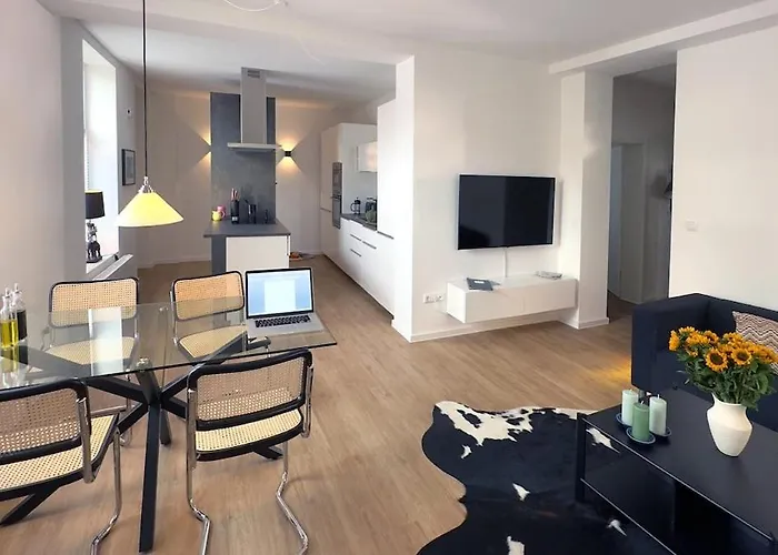 Family & Friends In Lejlighed *