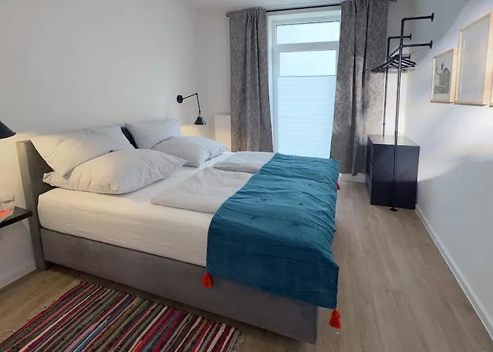 Family & Friends In Lejlighed